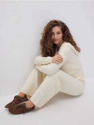 Reserved - Kardigan z kapturem - kremowy