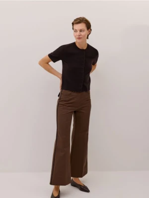 Reserved - Kardigan z wełny merino - ciemnobrązowy