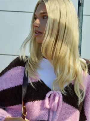 Reserved - Kardigan z wiązaniem - różowy