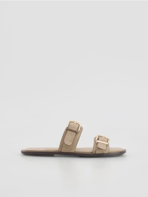 Reserved - Klapki z klamrami - beżowy