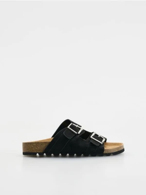Reserved - Klapki z klamrami - czarny