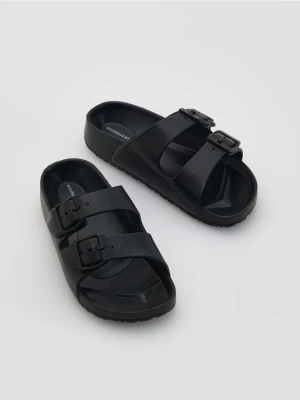Reserved - Klapki z klamrami - czarny