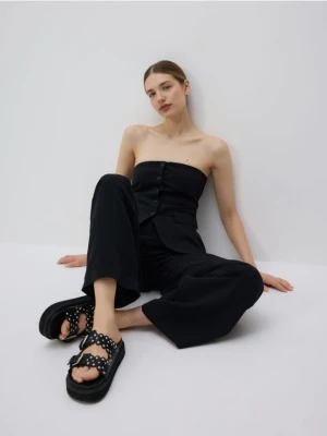 Reserved - Klapki z okuciami - czarny