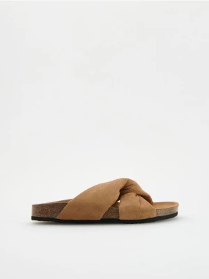 Reserved - Klapki z ozdobnym węzłem - brązowy