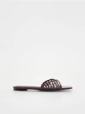 Reserved - Klapki z paskami - bordowy