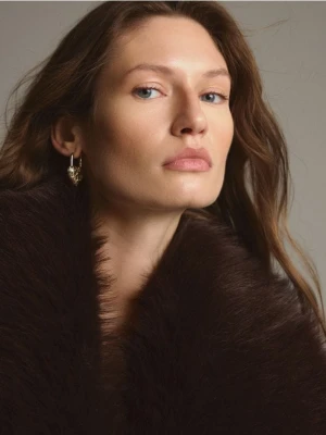 Reserved - Kolczyki w kształcie serca - złoty