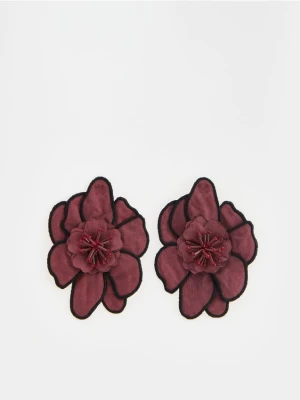 Reserved - Kolczyki z tkaninową różą - bordowy