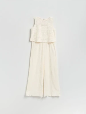 Reserved - Kombinezon z ażurowym topem - złamana biel