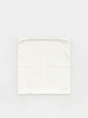 Reserved - Komin w serca - złamana biel