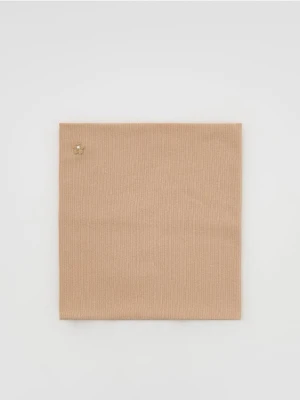 Reserved - Komin z aplikacją - beżowy