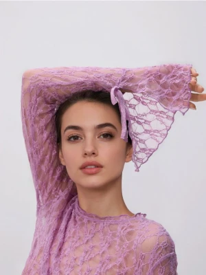 Reserved - Koronkowa bluzka z wiązaniami - fioletowy