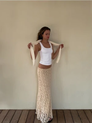 Reserved - Koronkowa spódnica maxi - kremowy