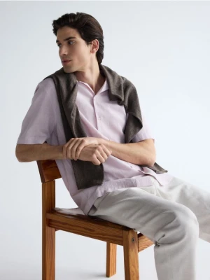 Reserved - Koszula comfort fit - pastelowy róż