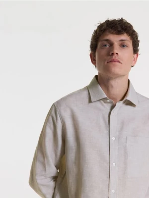 Reserved - Koszula comfort fit z lnem - beżowy