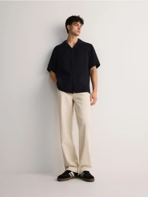 Reserved - Koszula comfort z modalem - czarny