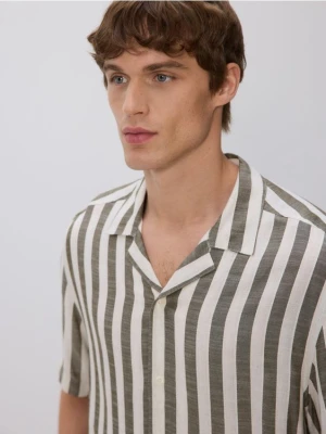 Reserved - Koszula comfort z wiskozą - zielony