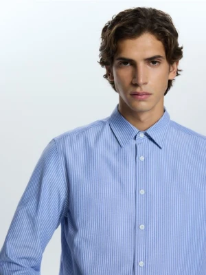 Reserved - Koszula regular fit w paski - jasnoniebieski