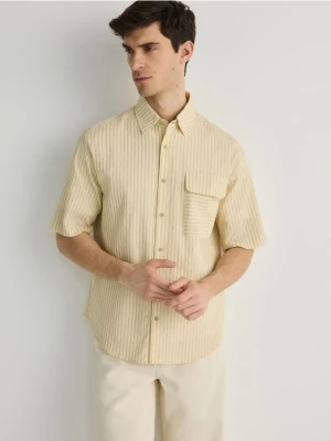 Reserved - Koszula regular fit w paski - jasnożółty