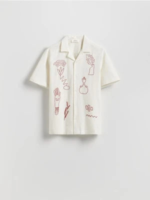 Reserved - Koszula regular fit z domieszką lnu - złamana biel