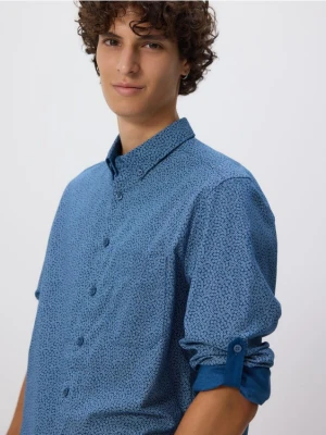 Reserved - Koszula regular fit z drobnym wzorem - niebieski