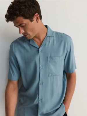 Reserved - Koszula regular fit z wiskozy - jasnoniebieski