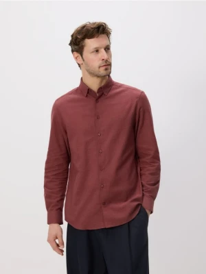 Reserved - Koszula regular z lnem - mahoniowy