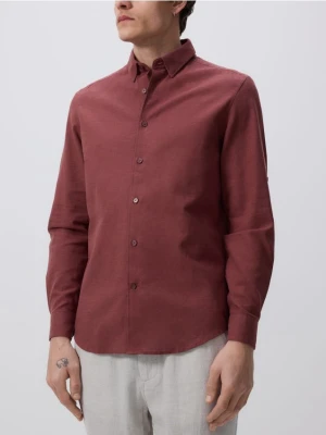 Reserved - Koszula regular z lnem - mahoniowy