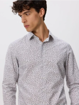 Reserved - Koszula slim fit w drobny wzór - brązowy