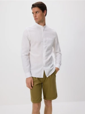 Reserved - Koszula slim fit ze stójką - biały
