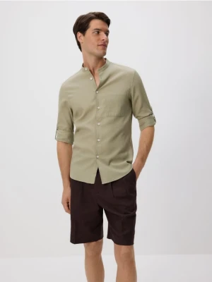 Reserved - Koszula slim fit ze stójką - oliwkowy