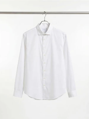 Reserved - Koszula slim z bawełny egipskiej - biały