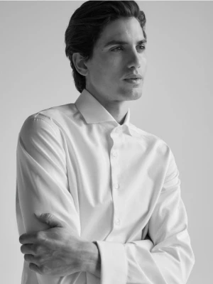 Reserved - Koszula slim z bawełny egipskiej - biały