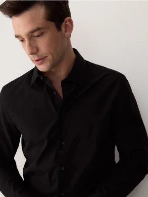 Reserved - Koszula slim z bawełny egipskiej - czarny