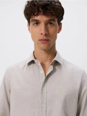 Reserved - Koszula slim z domieszką lnu - beżowy