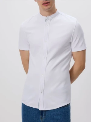 Reserved - Koszula super slim fit ze stójką - biały