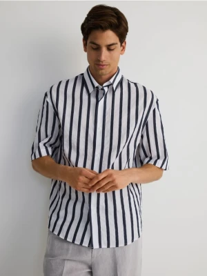 Reserved - Koszula w paski comfort fit - granatowy