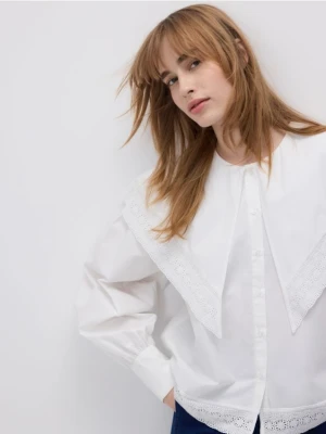 Reserved - Koszula z dekoracyjnym kołnierzem - biały