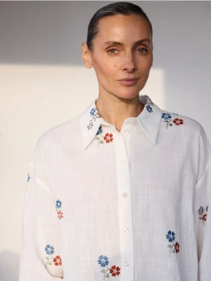 Reserved - Koszula z haftowanym wzorem - wielobarwny