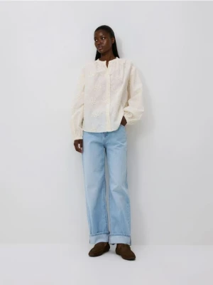 Reserved - Koszula z haftowanym wzorem - złamana biel