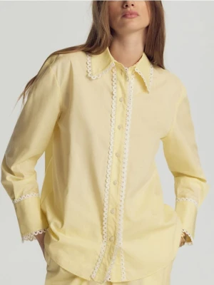 Reserved - Koszula z koronką - jasnożółty