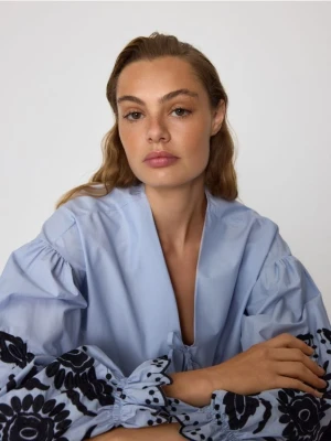 Reserved - Koszula z ozdobnym haftem - wielobarwny