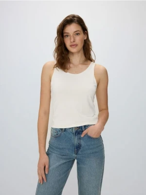 Reserved - Koszulka na ramiączkach z modalem - złamana biel