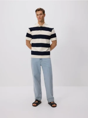 Reserved - Koszulka polo comfort w paski - granatowy