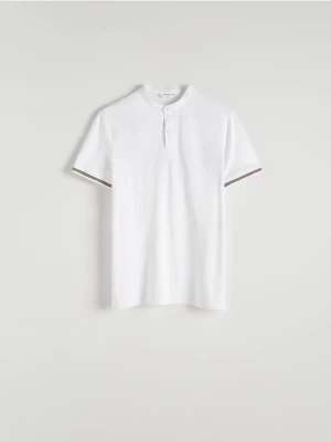 Reserved - Koszulka polo regular ze stójką - biały