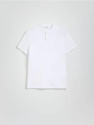 Reserved - Koszulka polo regular ze stójką - biały