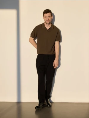 Reserved - Koszulka polo z lnem - oliwkowy