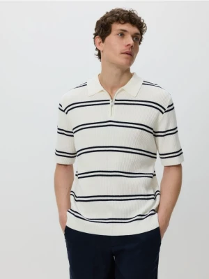 Reserved - Koszulka polo ze strukturalnej dzianiny - złamana biel