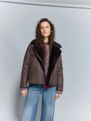 Reserved - Kożuch z imitacji skóry - ciemnobrązowy