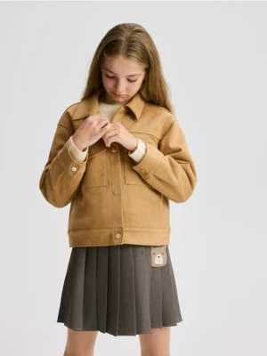 Reserved - Krótka kurtka z imitacji zamszu - beżowy