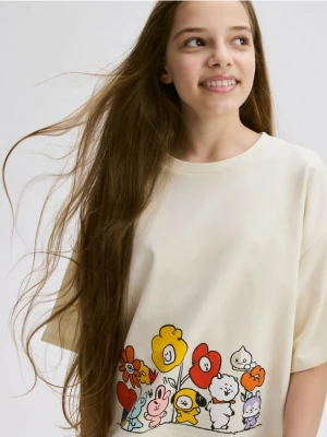 Reserved - Krótki t-shirt BT21 - kremowy